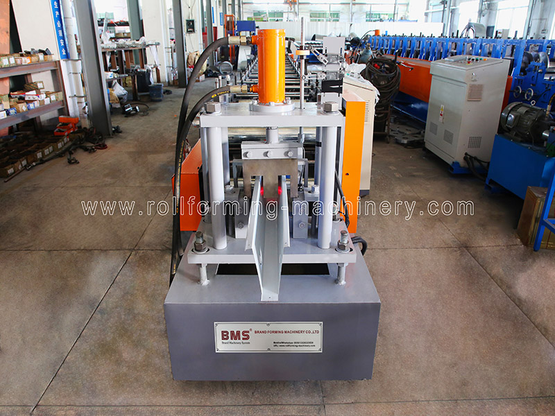 Omega Roll Forming Machine